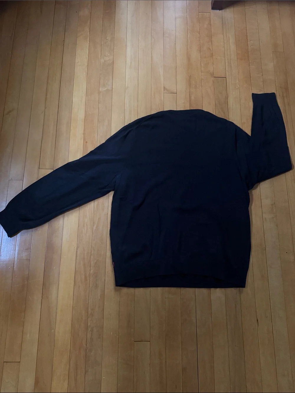 Izod Black V-Neck Men's logo Sweater size XL
